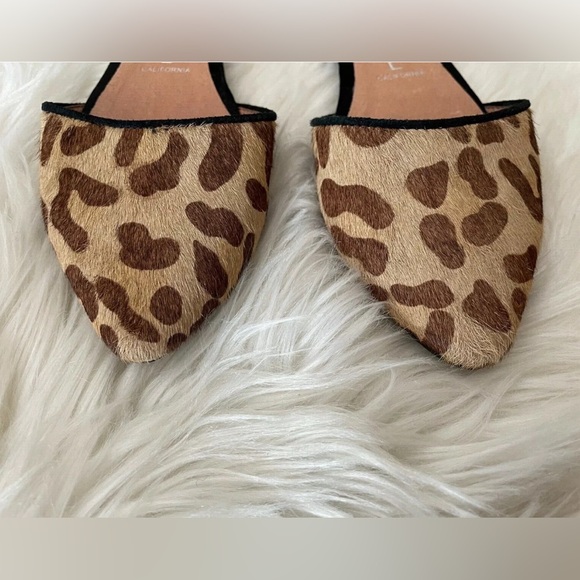 Jeffrey Campbell Ibiza Women's 6.5 D'Orsay Cheetah Print Calf Hair Slip On Flats - Picture 6 of 8
